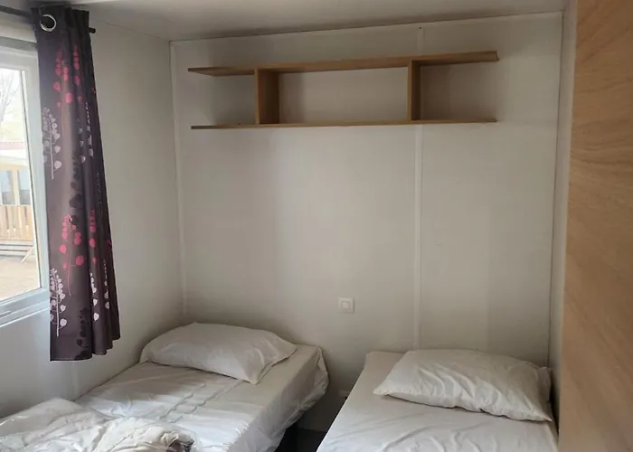 Κάμπινγκ Mobilhome 3 Chambres, 500m Plage, Camp 5 Etoiles *
